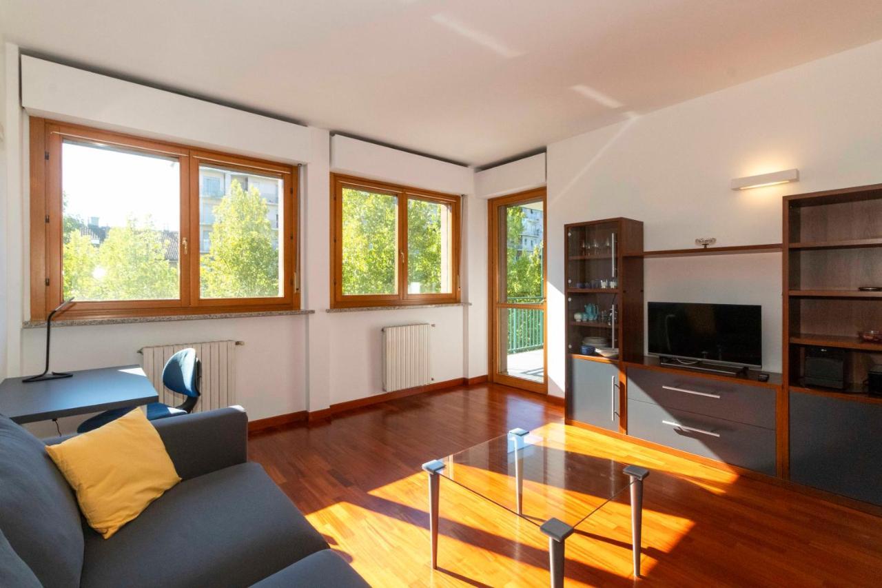 Cozy&Spacious Apt 2 Min Walk From The Tram Stop! Apartment Торино Екстериор снимка