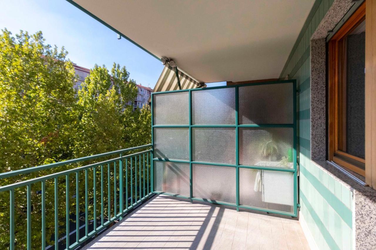 Cozy&Spacious Apt 2 Min Walk From The Tram Stop! Apartment Торино Екстериор снимка